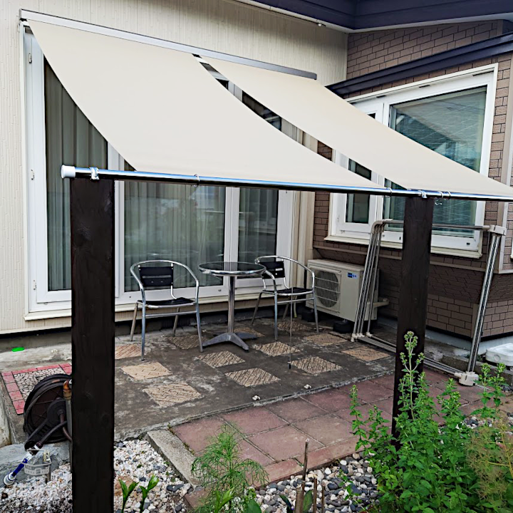 オープンテラスのようなお庭があるお家 シェード2